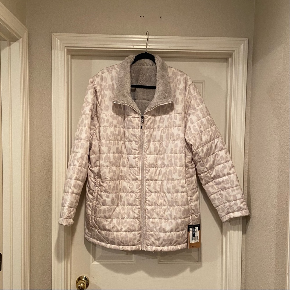 The North Face Women’s Plus Size Printed Mossbud Insulated Reversible Jacket 2X